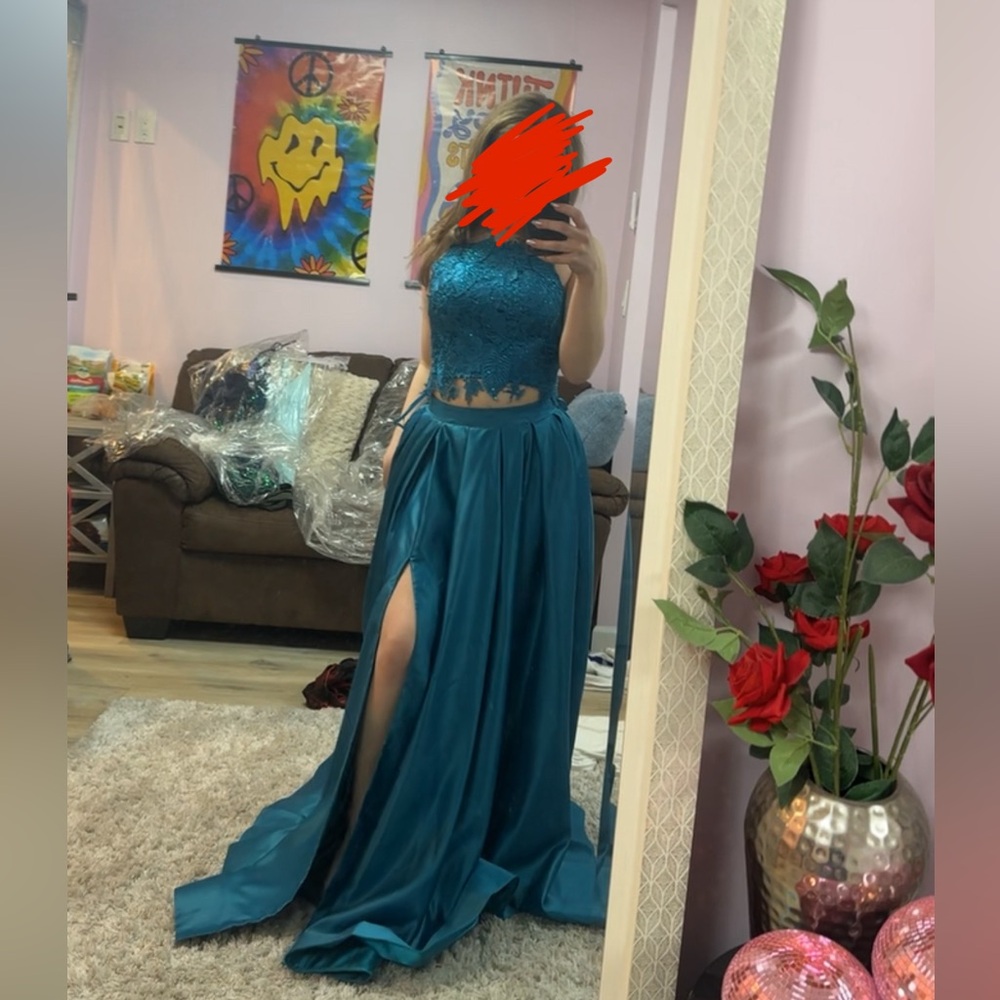 Dave and Johnny 2 piece teal Prom Dress